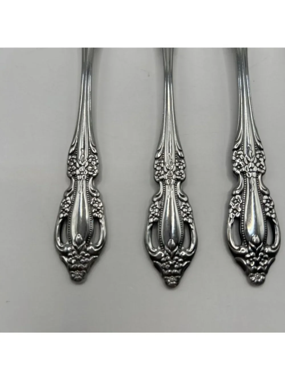 Oneida Raphael Dinner Salad Forks Distinction Deluxe Stainless Flatware Lot Of 4